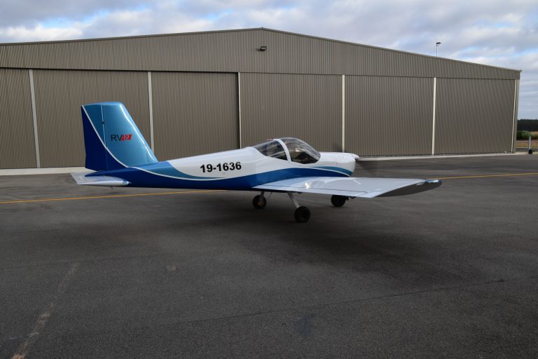 Andrew Duncan's New RV-12 - Van's Aircraft Total Performance RV Kit Planes