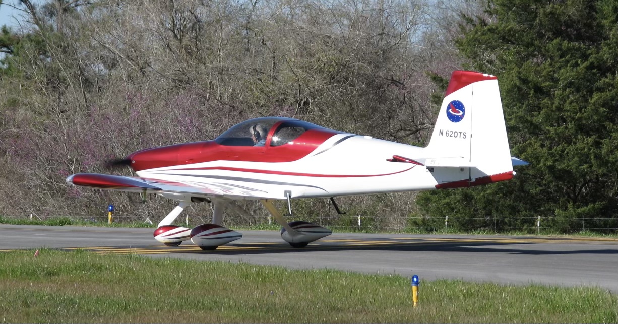 Teodor Sacaciu's RV-7A - Van's Aircraft Total Performance RV Kit Planes